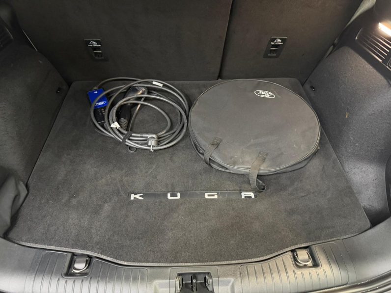 
								FORD Kuga STLine X 2.5 Duratec PHEV Auto completo									