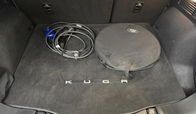 
								FORD Kuga STLine X 2.5 Duratec PHEV Auto completo									