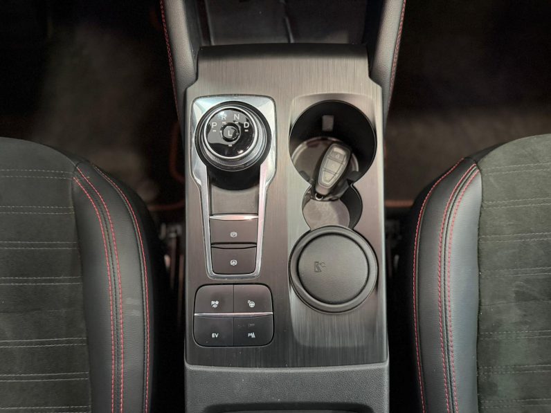 
								FORD Kuga STLine X 2.5 Duratec PHEV Auto completo									