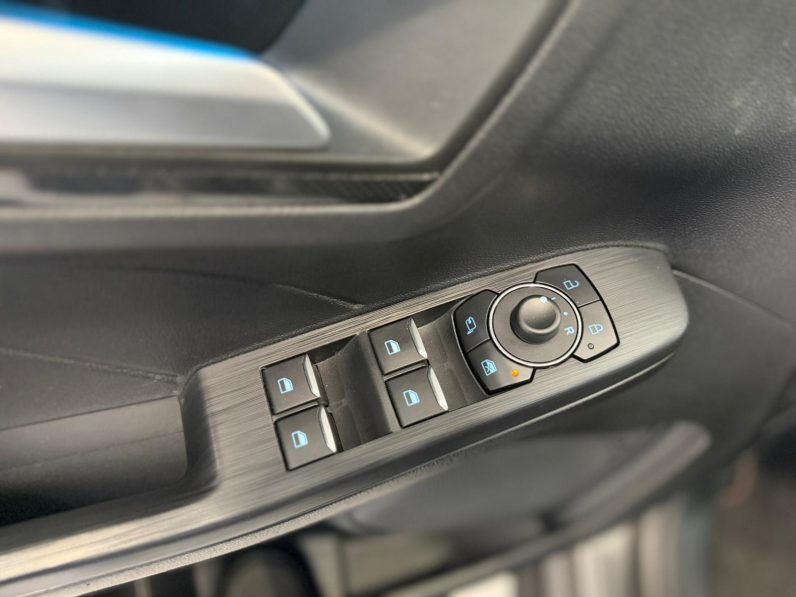 
								FORD Kuga STLine X 2.5 Duratec PHEV Auto completo									