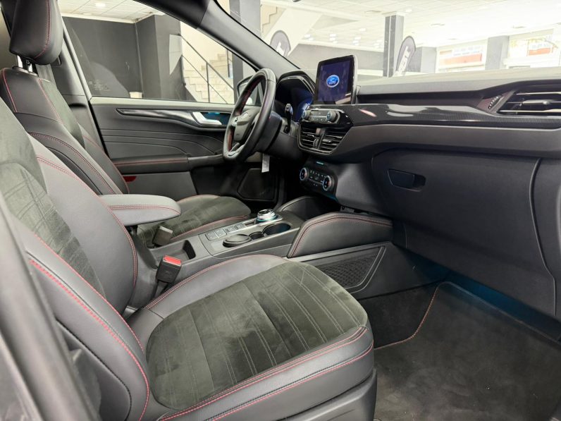 
								FORD Kuga STLine X 2.5 Duratec PHEV Auto completo									