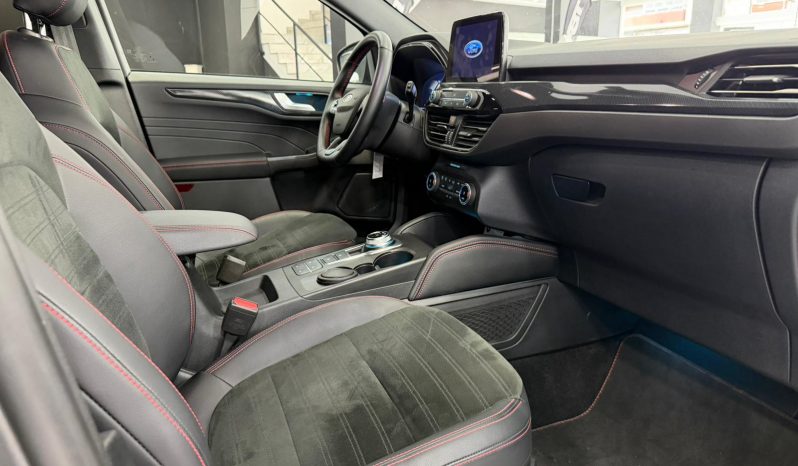 
								FORD Kuga STLine X 2.5 Duratec PHEV Auto completo									