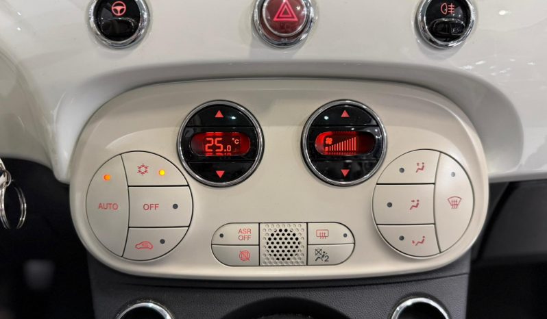 
								FIAT 500 Dolcevita 1.0 Hybrid 70 CV completo									
