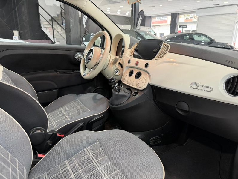 
								FIAT 500 Dolcevita 1.0 Hybrid 70 CV completo									
