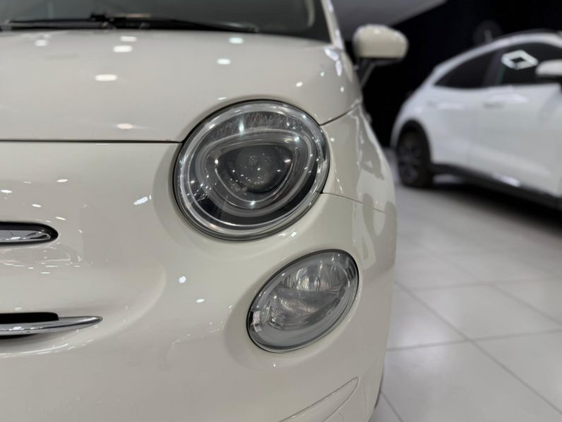
								FIAT 500 Dolcevita 1.0 Hybrid 70 CV completo									
