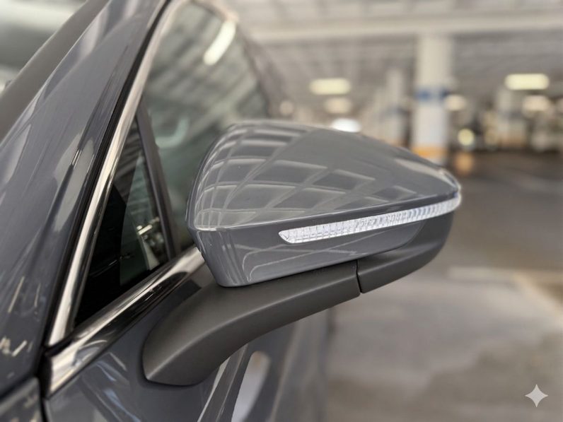 
								VOLKSWAGEN Tiguan RLine 2.0 TDI DSG completo									