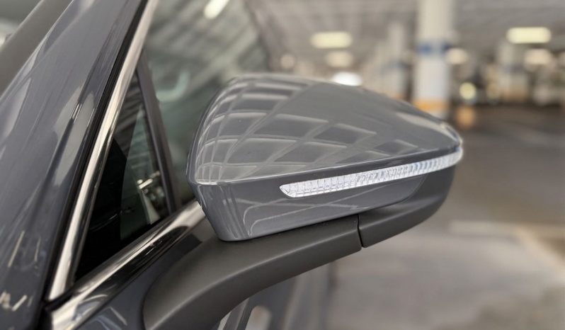 
								VOLKSWAGEN Tiguan RLine 2.0 TDI DSG completo									