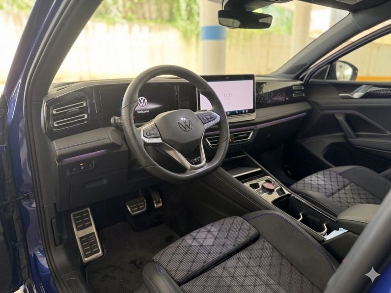 
								VOLKSWAGEN Tiguan RLine 2.0 TDI DSG completo									