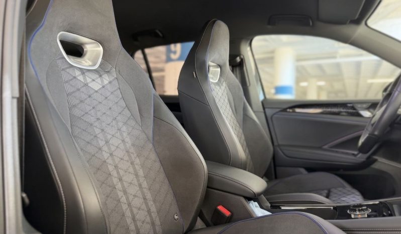 
								VOLKSWAGEN Tiguan RLine 2.0 TDI DSG completo									