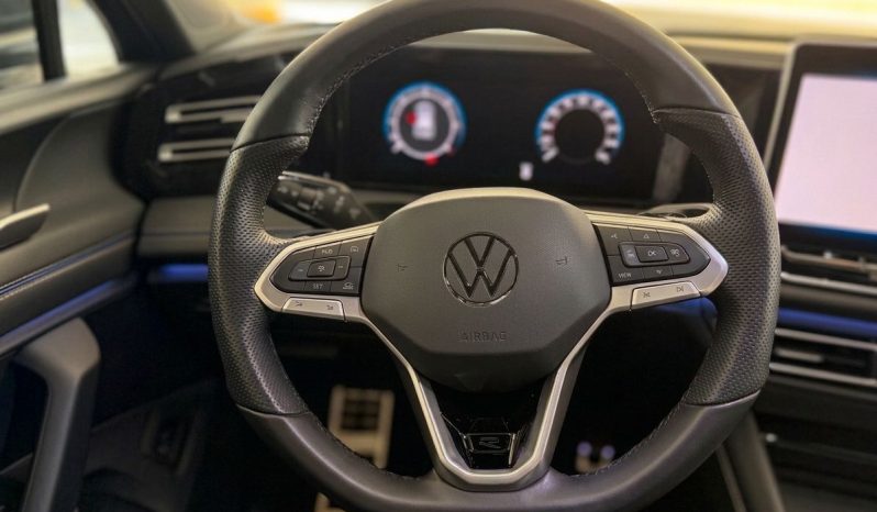 
								VOLKSWAGEN Tiguan RLine 2.0 TDI DSG completo									