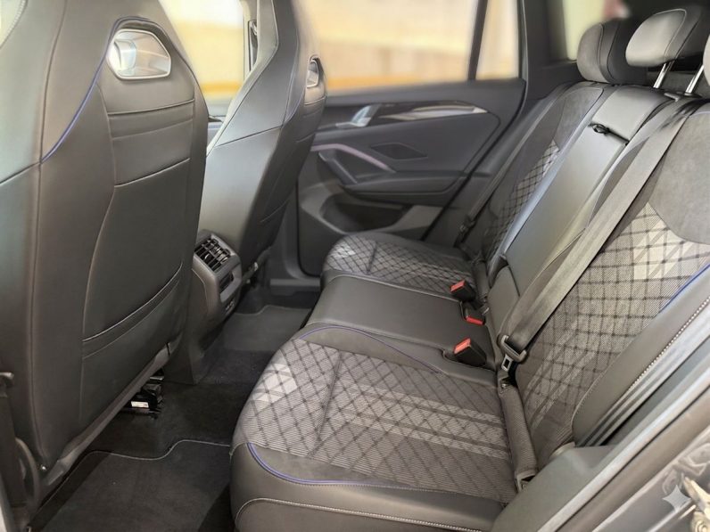 
								VOLKSWAGEN Tiguan RLine 2.0 TDI DSG completo									