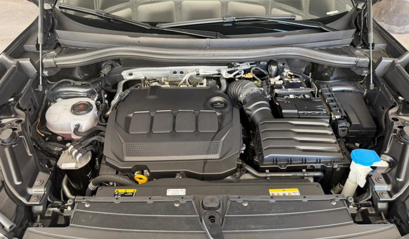 
								VOLKSWAGEN Tiguan RLine 2.0 TDI DSG completo									