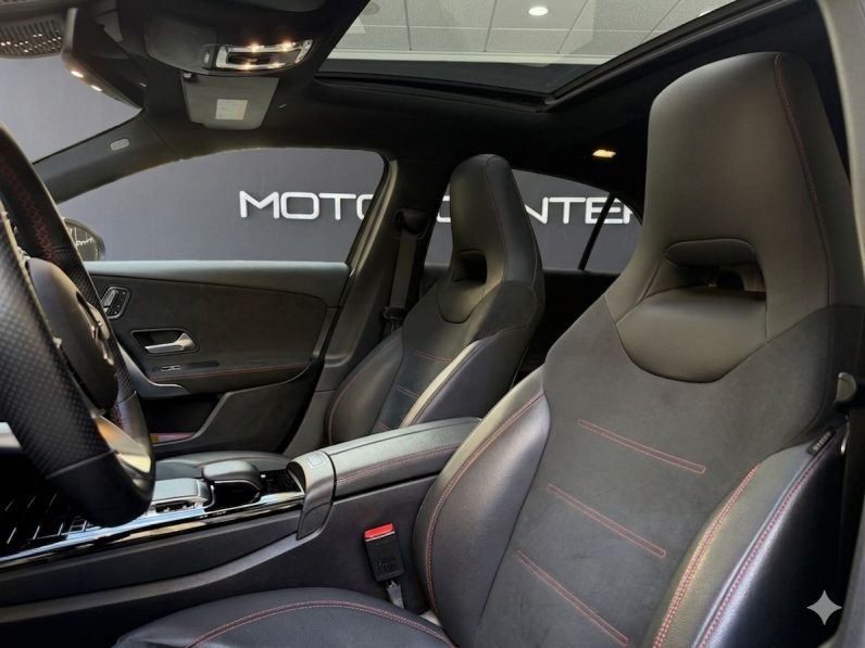 
								MERCEDES-BENZ Clase A A 200 completo									