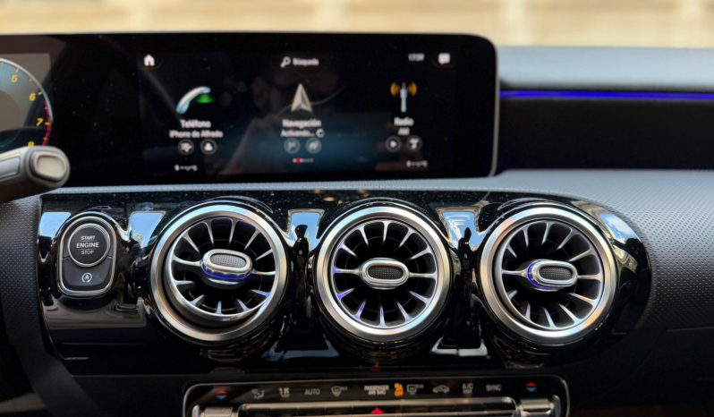 
								MERCEDES-BENZ Clase A A 200 completo									