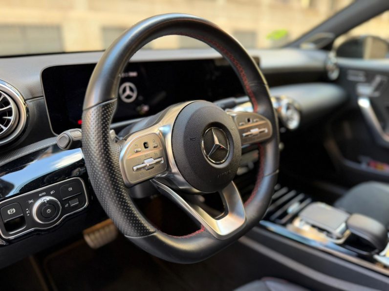 
								MERCEDES-BENZ Clase A A 200 completo									