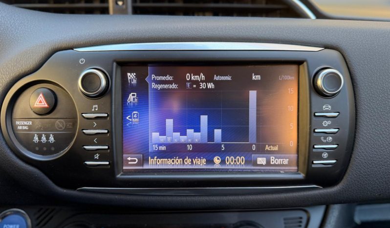 
								TOYOTA Yaris 1.5 Hybrid Active completo									