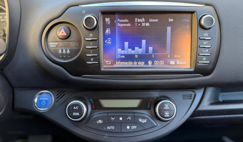 
								TOYOTA Yaris 1.5 Hybrid Active completo									