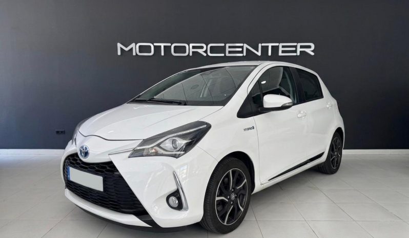 
								TOYOTA Yaris 1.5 Hybrid Active completo									