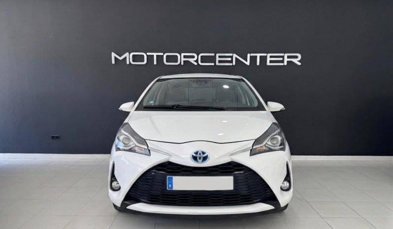 
								TOYOTA Yaris 1.5 Hybrid Active completo									