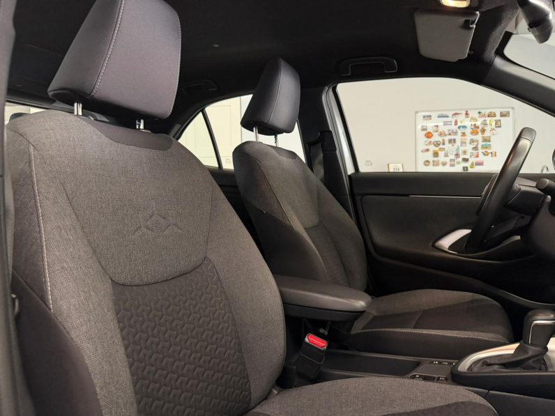
								TOYOTA Yaris Cross 1.5 120H Active Tech completo									