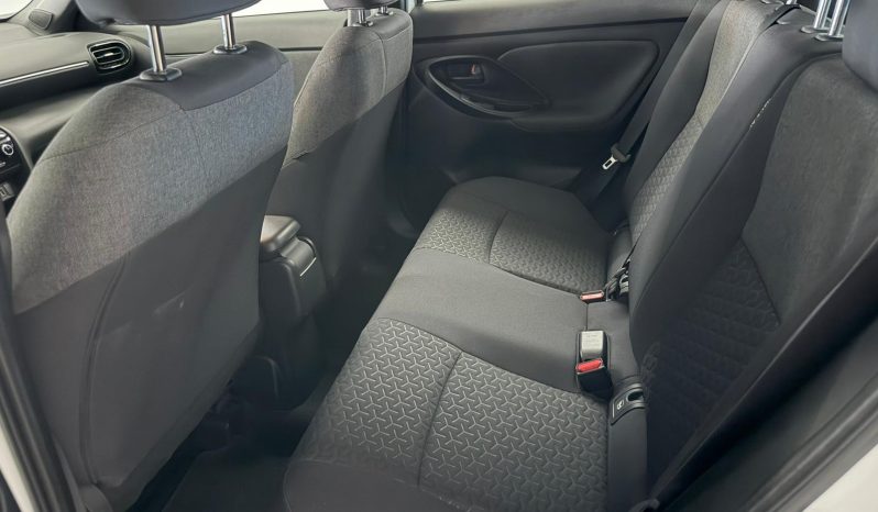 
								TOYOTA Yaris Cross 1.5 120H Active Tech completo									