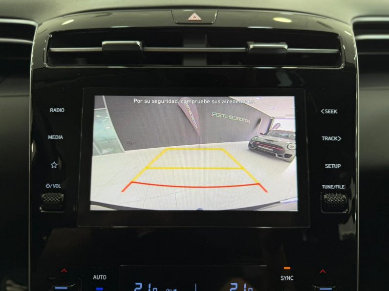 
								HYUNDAI Tucson 1.6 TGDI HEV Maxx Sky Auto completo									