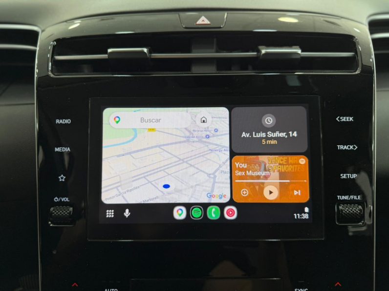 
								HYUNDAI Tucson 1.6 TGDI HEV Maxx Sky Auto completo									
