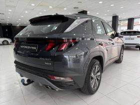 HYUNDAI Tucson 1.6 TGDI HEV Maxx Sky Auto